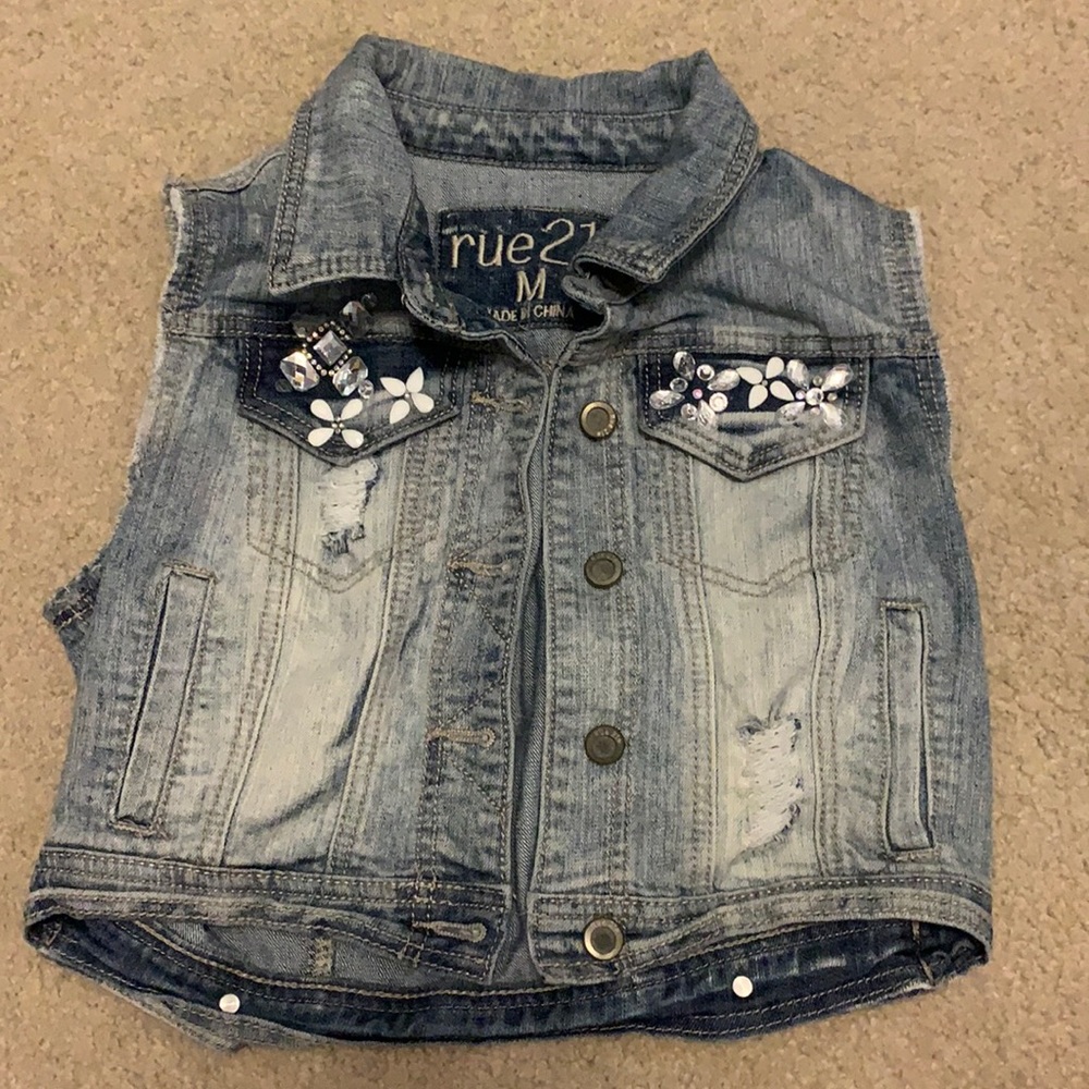 Sleeveless Jean Jacket